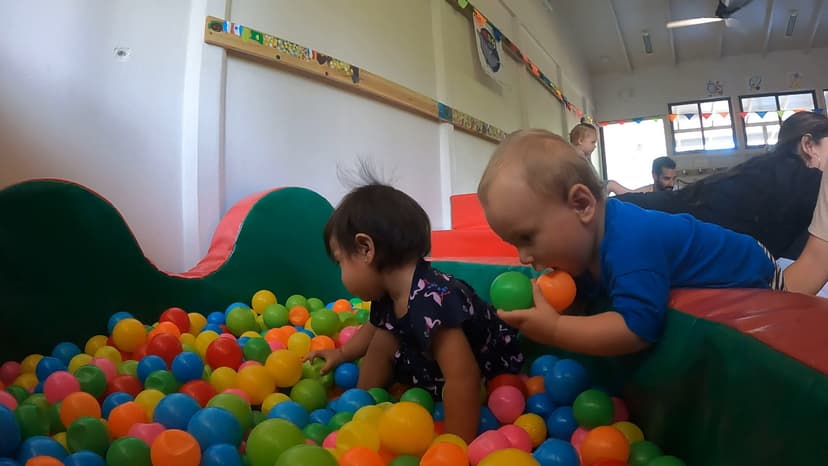 Babies Balls pool